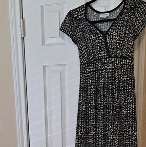 Short sleeved dress